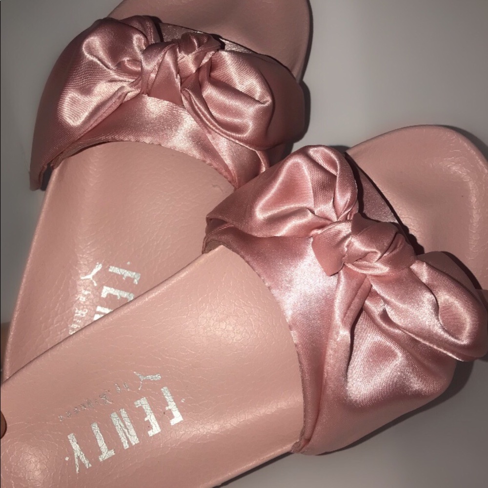 Rihanna FENTY Bow Slides
